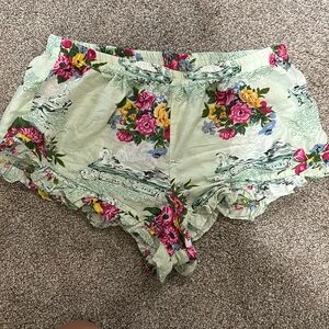 Women’s sleep shorts size large